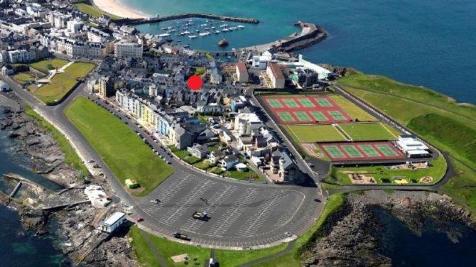 3 Princess Green - Portrush By The Sea Exterior photo